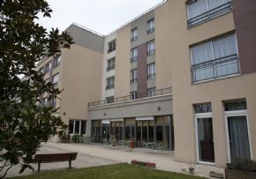 Photo Residence Les Vignes, maison de retraite priv&eacute;e associative FONDATION CAISSE D'EPARGNE, Ehpad à Nanterre 92