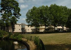 Photo Maison De Retraite Les Cedres, maison de retraite priv&eacute;e associative, Ehpad à Sucy En Brie 94