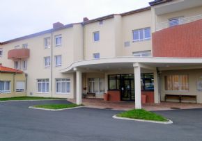 Photo Ehpad Les Genets, maison de retraite priv&eacute;e associative SOS, Ehpad à Meru 60