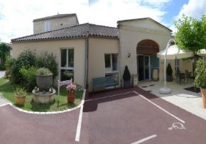 Photo Le Logis De Montignac, maison de retraite priv&eacute;e, Ehpad à Fontcouverte 17