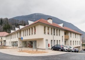 Photo Residence Ameyzieu - Ehpad, maison de retraite priv&eacute;e COLISEE, Ehpad à Talissieu 01