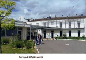 Photo Ehpad Residence Du Parc, maison de retraite Publique, Ehpad à St Florent Sur Cher 18
