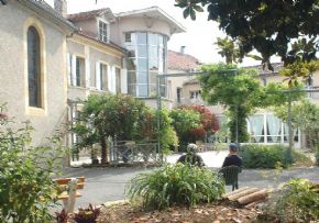 Photo Ehpad La Madeleine, maison de retraite priv&eacute;e associative, Ehpad à Bergerac 24
