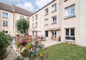 Photo Korian La Roseraie, maison de retraite priv&eacute;e KORIAN, Ehpad à Dreux 28 - places disponibles