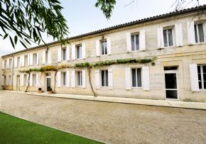 Photo Maison De Retraite Les Charmilles, maison de retraite priv&eacute;e, Ehpad à Libourne 33