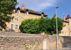 Photo Maison De Retraite De Cremieu, maison de retraite Publique, Ehpad à Cremieu 38