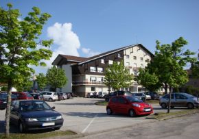 Photo Ehpad De L'Hopital De Champagnole, maison de retraite Publique, Usld, Ehpad à Champagnole 39
