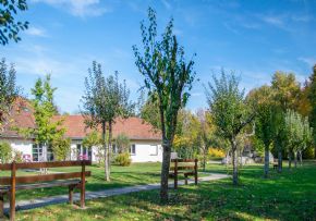 Photo Maison De Retraite L'Eclaircie, maison de retraite priv&eacute;e PAVONIS, Ehpad à Equevillon 39
