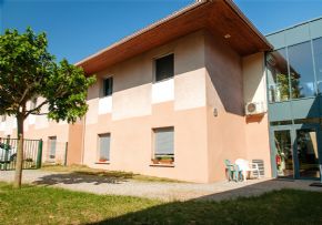 Photo Residence Ehpad Le Grillon, maison de retraite priv&eacute;e, Ehpad à Pelussin 42