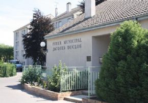 Photo Logement Foyer J. Duclos, R&eacute;sidence autonomie, Foyer logements à Chalette Sur Loing 45