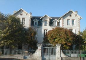 Photo Maison De Retraite De Montcuq, maison de retraite Publique, Ehpad à Montcuq 46