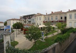 Photo Residence L'Oree Des Bois, maison de retraite Publique, Ehpad à Mezin 47