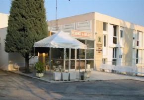 Photo Les Terrasses De L'Ibie, maison de retraite Publique, Ehpad à Villeneuve De Berg 07