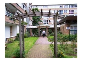 Photo Residence Longchamp, R&eacute;sidence autonomie, Foyer logements à Lys Lez Lannoy 59
