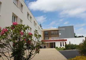 Photo Ehpad Saint Joseph, maison de retraite priv&eacute;e associative, Ehpad à Chamalieres 63
