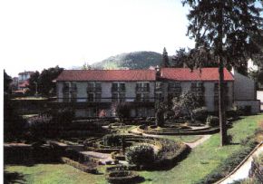 Photo Ehpad Au Fil De L'Eau, maison de retraite Publique, Ehpad à Volvic 63