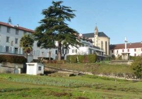 Photo Maison De Retraite Des Filles De La Croix, maison de retraite priv&eacute;e associative, Ehpad à Ustaritz 64