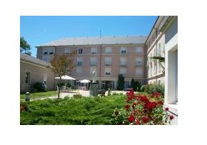 Photo Maison De Retraite St Joseph, maison de retraite priv&eacute;e associative, Ehpad à Ossun 65