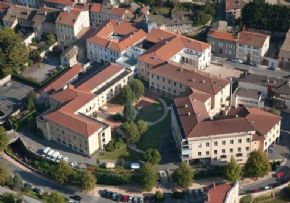 Photo Hopital De Proximite De Beaujeu, maison de retraite Publique, Ehpad à Beaujeu 69