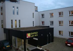 Photo Ehpad Les Iris, maison de retraite priv&eacute;e associative, Ehpad à Montceau Les Mines 71
