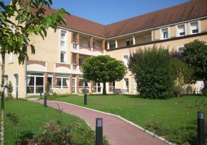 Photo Ehpad La Louhannaise, maison de retraite priv&eacute;e, Ehpad à Louhans 71