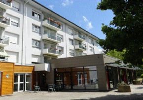 Photo Logement Foyer Les Terrasses, R&eacute;sidence autonomie, Foyer logements à St Genix Sur Guiers 73