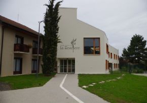 Photo Residence La Roseliere, maison de retraite Publique, Ehpad à Bons En Chablais 74