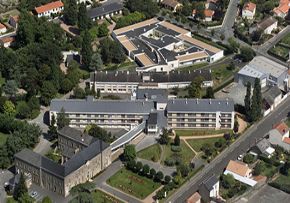 Photo Maison De Retraite De L'Hopital Saint Alexandre, maison de retraite Publique, Usld, Ehpad à Mortagne Sur Sevre 85