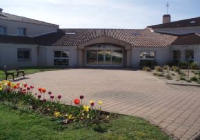 Photo Ehpad La Berthomiere, maison de retraite Publique, Ehpad à Longeville Sur Mer 85