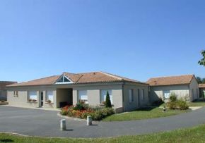 Photo Residence Tilleuls, R&eacute;sidence autonomie, Foyer logements à Sommieres Du Clain 86