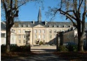 Photo Ehpad Institution De Larnay, maison de retraite priv&eacute;e associative, Ehpad à Biard 86