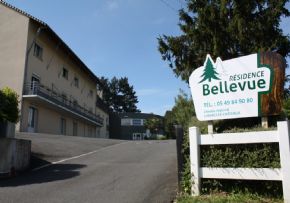 Photo Residence Bellevue, maison de retraite priv&eacute;e, Ehpad à Lussac Les Chateaux 86