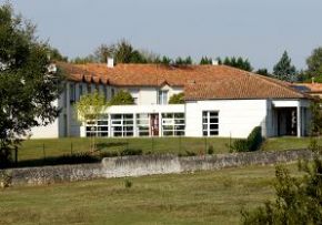 Photo Maison De Retraite L'Oree Du Verger, maison de retraite Publique, Ehpad à Verrieres 86